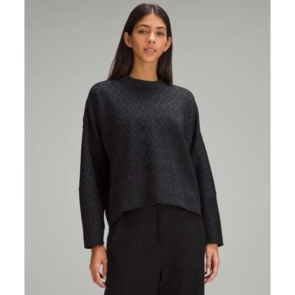 Lululemon Textured Jacquard Crewneck Pullover Size 4 Dark Gray Black Sweatshirt